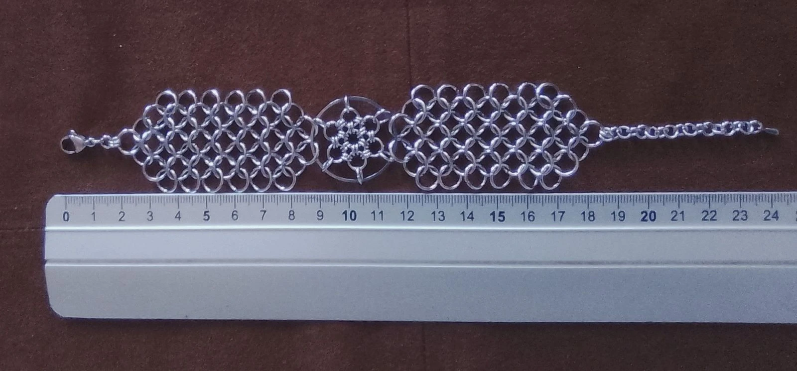 European chainmail cuff bracelet and Japanese chainmail flower – photo 5